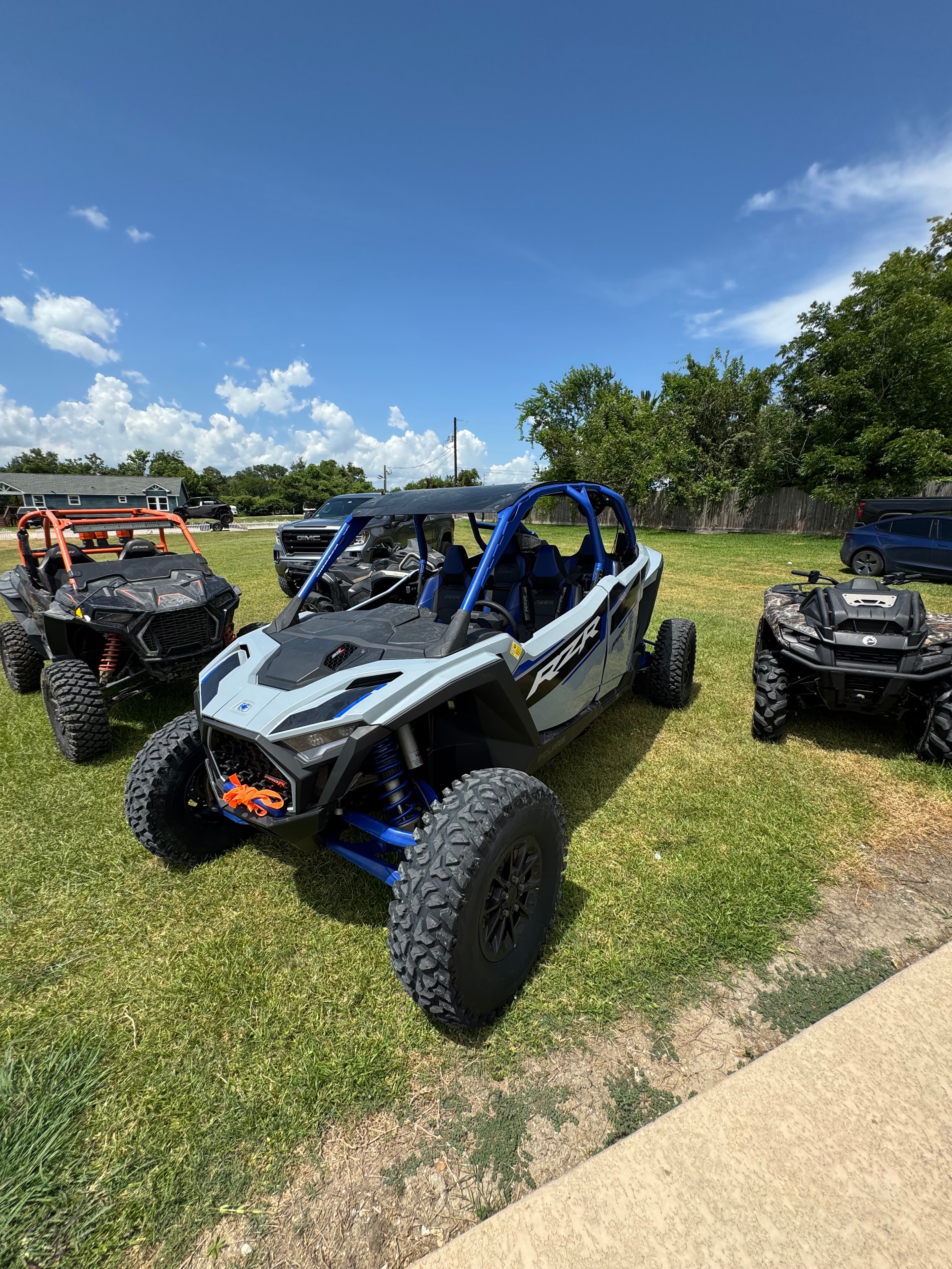 Polaris RZR XP 1000 front view